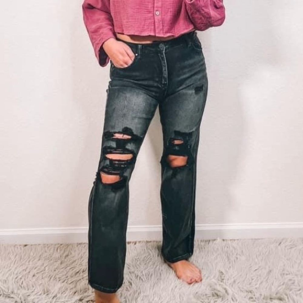 Black Risen Jeans